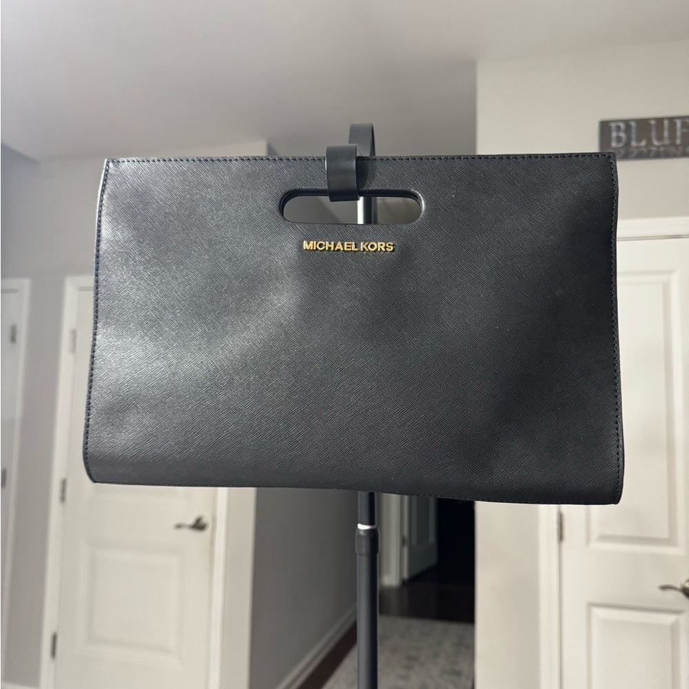 Michael Kors Black Saffiano Leather Handle clutch with detachable shoulder strap